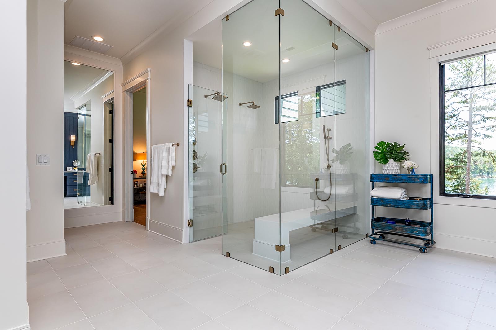 167 Lake Breeze Trail